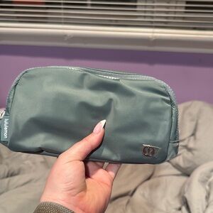 lululemon athletica Green Toiletry Bag Minimalist Design